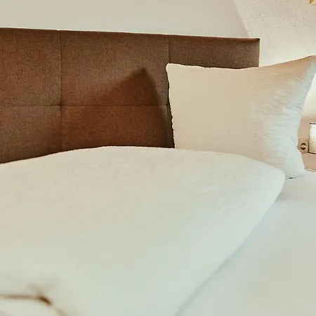 Berger Hotel *