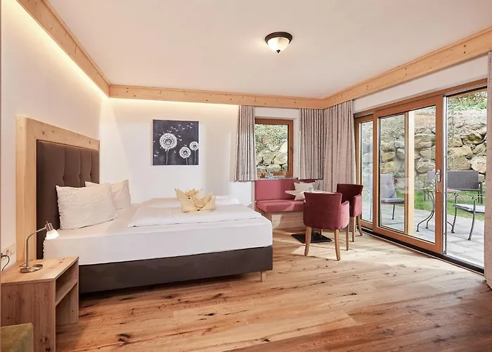 Berger Hotel *