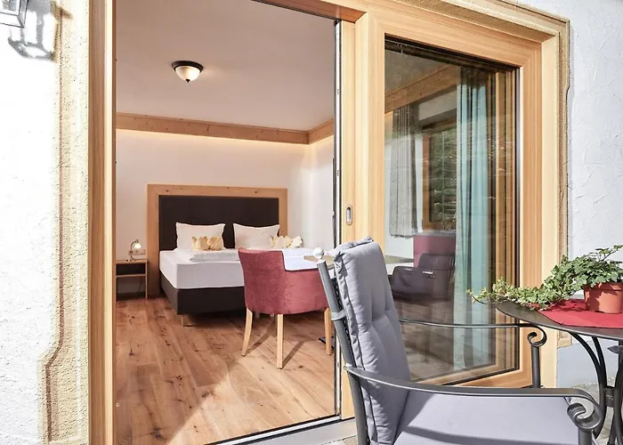 Berger Hotel *